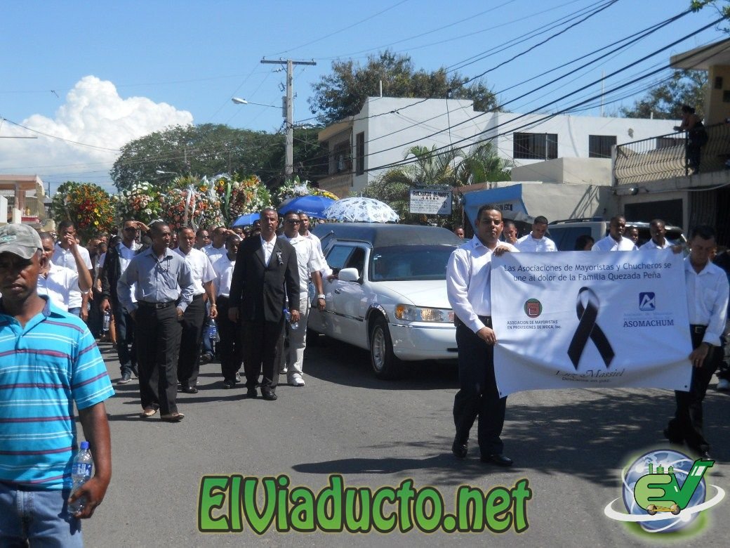 Recorrido Luz Masiiel al cementerio municipal de Moca